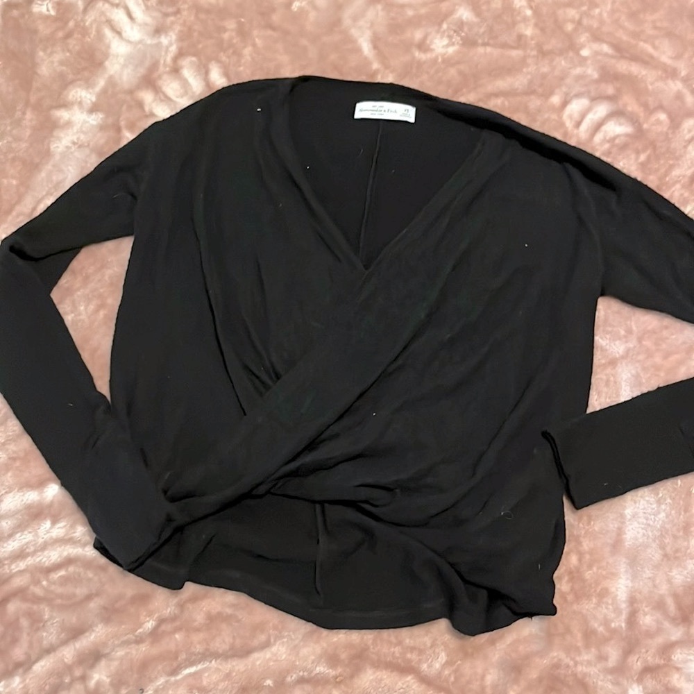 Abercrombie & Fitch black wrap Top